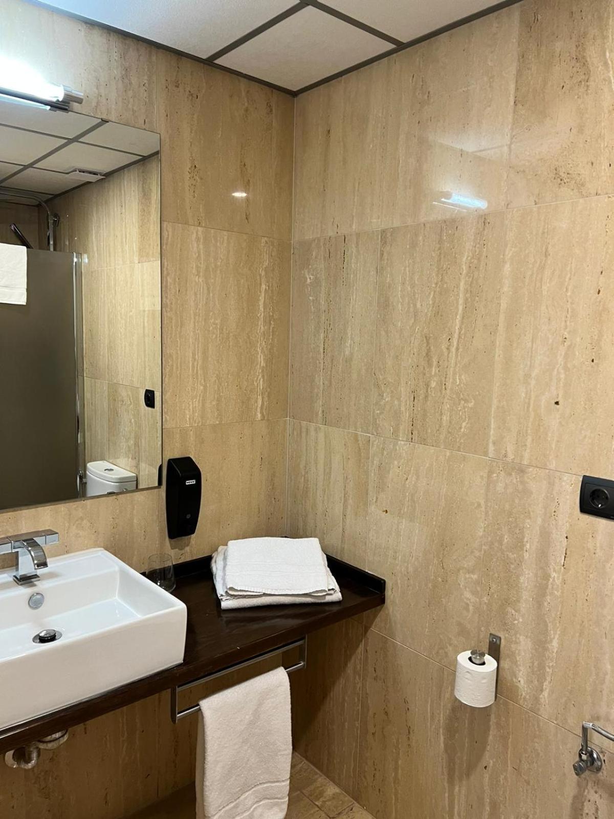 Vtz Hotel San Valero 萨拉戈萨 外观 照片